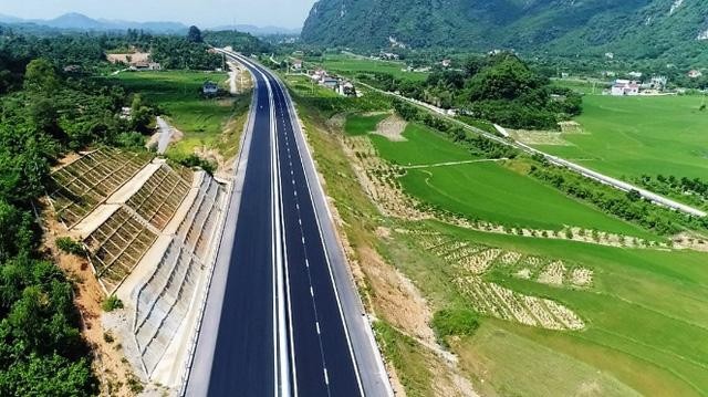 Dừng thực hiện Dự án xây dựng tuyến cao tốc Hòa Bình - Mộc Châu (tỉnh Sơn La) theo phương thức PPP