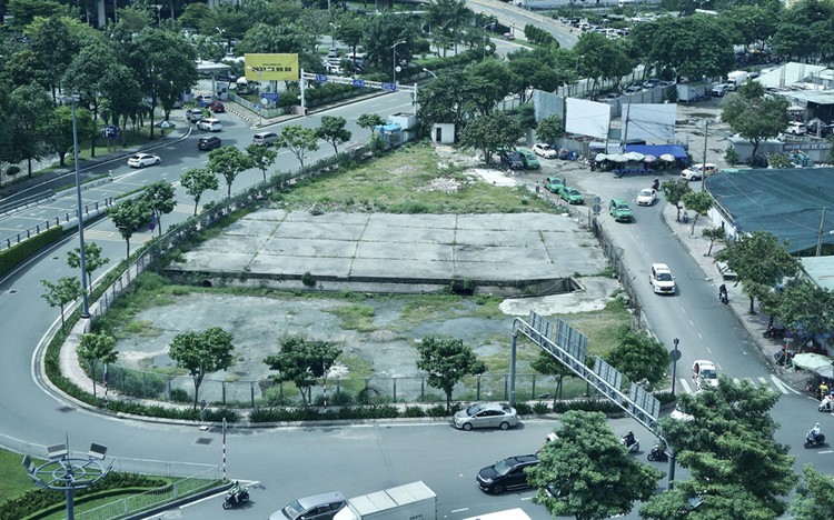 Khu đất đề xuất làm bãi đậu xe tạm ở gần sân bay Tân Sơn Nhất. Ảnh: Internet