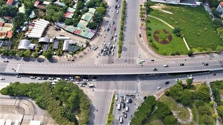 Từ 11/3, cấm toàn bộ phương tiện từ cầu Vĩnh Tuy xuống rẽ trái vào đường Cổ Linh để đi đê Long Biên - Xuân Quan.