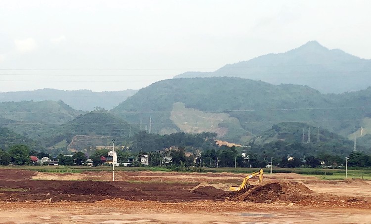 UBND tỉnh Hòa Bình chỉ đạo rà soát nguồn đất đắp phục vụ cho các công trình xây dựng trên địa bàn. Ảnh minh họa: Internet