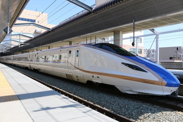Tàu cao tốc shinkansen của Nhật Bản có tốc độ hơn 300 km/giờ. Ảnh chỉ mang tính minh họa. Nguồn Internet