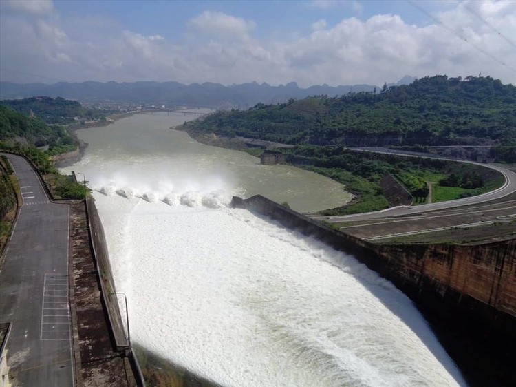 Mực nước về các hồ thủy điện tăng nhanh, EVN yêu cầu nhà máy thuỷ điện Sơn La, Hòa Bình, Tuyên Quang chuẩn bị các kịch bản xả lũ. Ảnh chỉ mang tính minh họa. Nguồn Internet