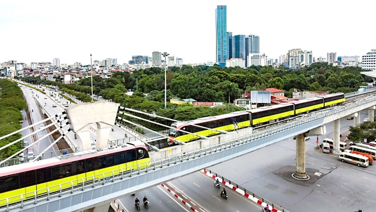 Tàu đường sắt Nhổn - ga Hà Nội 