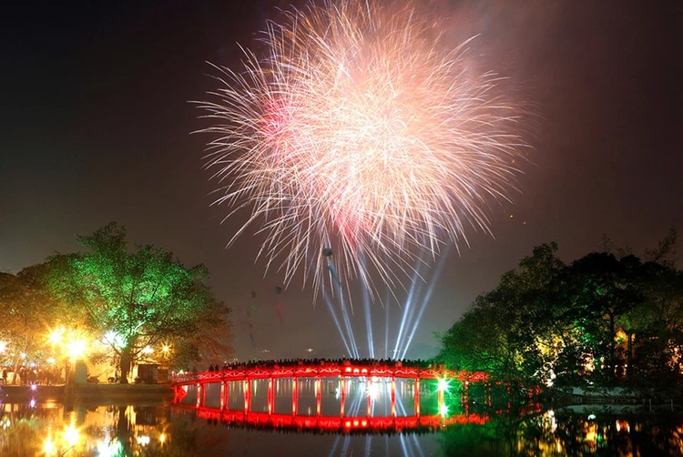 Hà Nội sẽ bắn pháo hoa kỷ niệm 70 năm ngày Giải phóng Thủ đô