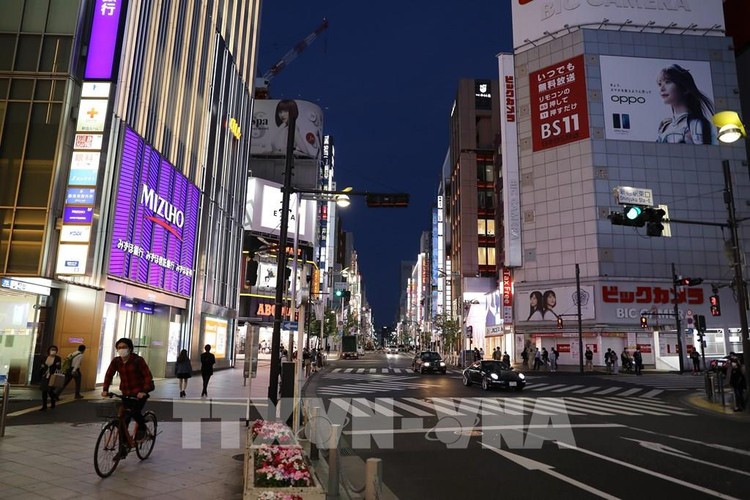 Quang cảnh đường phố tại Tokyo, Nhật Bản ngày 14/5/2020. Ảnh: THX/TTXVN