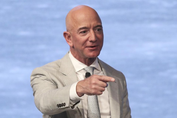Tài sản ông chủ Amazon sắp cán mốc 200 tỷ USD