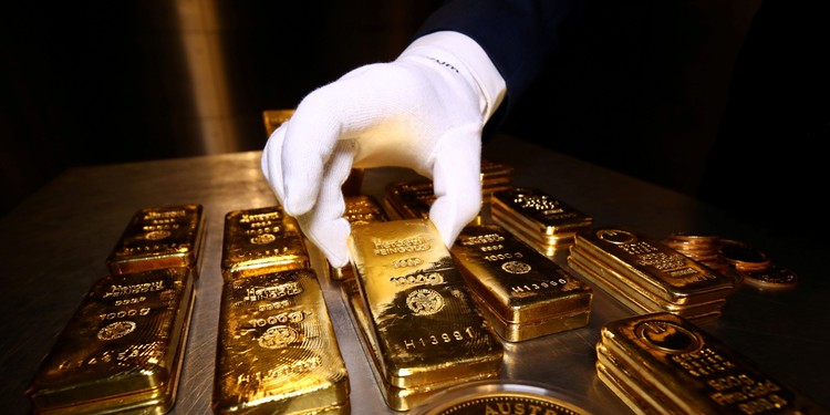 Standard Chartered: Đà tăng của vàng vẫn chưa kết thúc