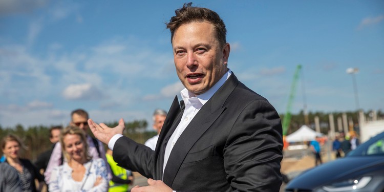 Elon Musk chuẩn bị nhận khoản thưởng thứ 4 từ Tesla