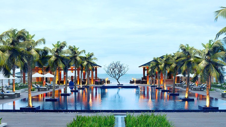 Giá khởi điểm bán đấu giá Khu du lịch Sunrise Hội An Beach Resort (tỉnh Quảng Nam) cùng máy móc và trang thiết bị kèm theo là 847,124 tỷ đồng. Ảnh: Tâm An
