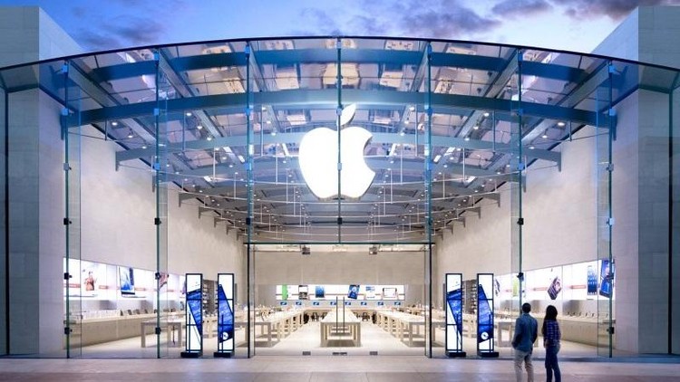 Apple lần đầu đạt doanh thu quý hơn 100 tỷ USD