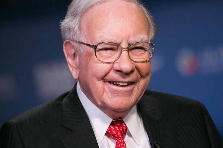 Warren Buffett gia nhập câu lạc bộ 100 tỷ USD