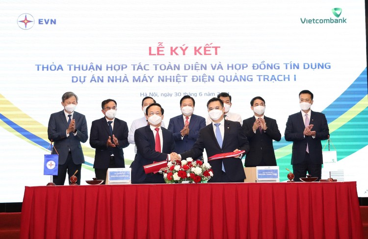Dự án Nhà máy Nhiệt điện Quảng Trạch I có tổng mức đầu tư 41.130 tỷ đồng, sử dụng nguồn vốn của EVN (30%) và vốn vay thương mại trong nước (70%) do Vietcombank tài trợ