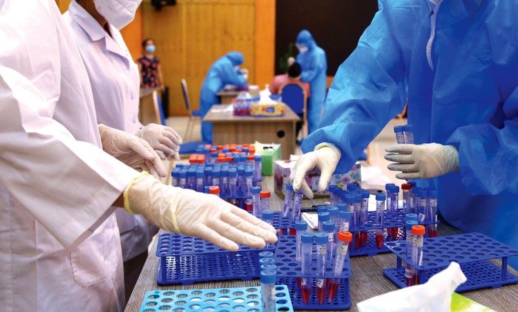 Kể từ đầu năm tới nay, Công ty CP Dược vật tư y tế Phan Anh được công bố trúng 47 gói thầu, đa số trên địa bàn tỉnh Bắc Giang. Ảnh: Nhã Chi