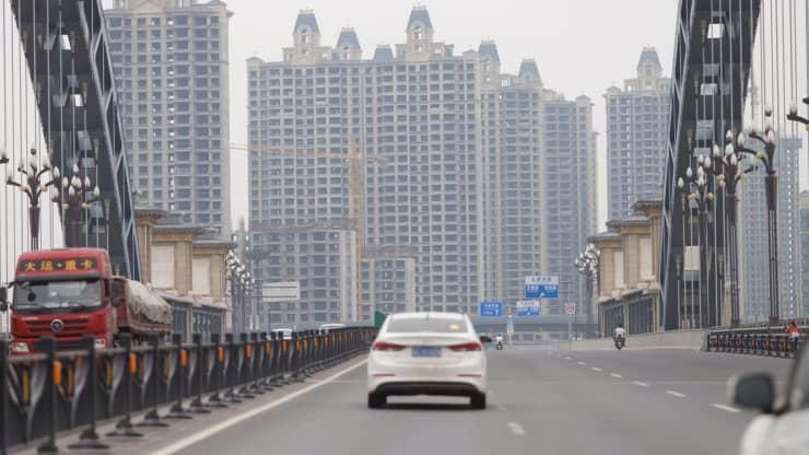 Một dự án bất động sản còn chưa hoàn thiện của Evergrande ở Lạc Dương, Trung Quốc, tháng 9/2021 - Ảnh: Reuters.