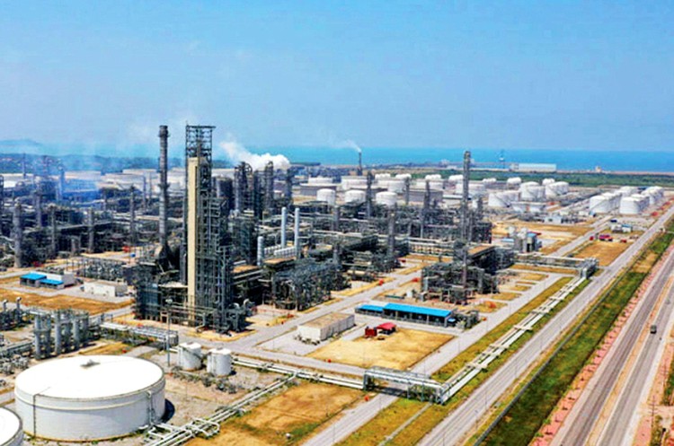 Nhà máy Lọc dầu Nghi Sơn lỗ luỹ kế 3,3 tỷ USD (hơn 76.000 tỷ đồng) từ năm 2018 đến nay. Ảnh: Lê Hoàng