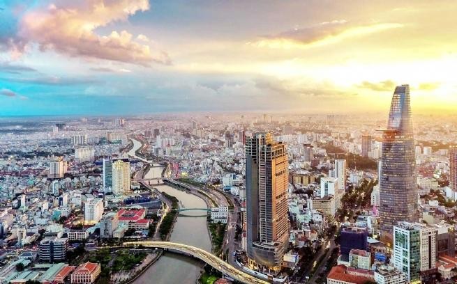 Theo HSBC, dù hạ dự báo tăng trưởng năm 2022 xuống 6,2%, Việt Nam nhiều khả năng vẫn là một trong những quốc gia tăng trưởng vượt bậc trong khu vực. Ảnh minh họa: Internet