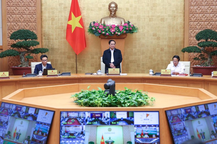 Thủ tướng Phạm Minh Chính chủ trì hội nghị triển khai Chương trình phục hồi và phát triển kinh tế - xã hội