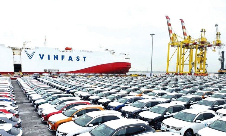 VinFast là hãng ô tô Việt Nam đầu tiên xuất khẩu xe điện sang Mỹ