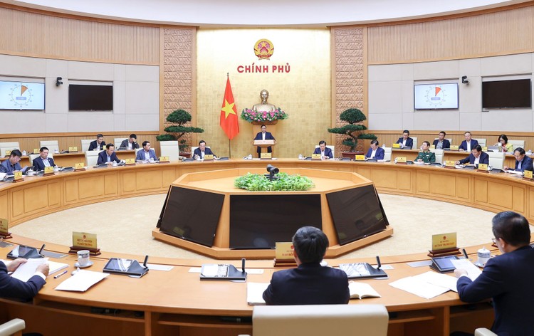 Thủ tướng Phạm Minh Chính phát biểu tại phiên họp Chính phủ chuyên đề pháp luật tháng 2/2023. Ảnh: Quý Bắc