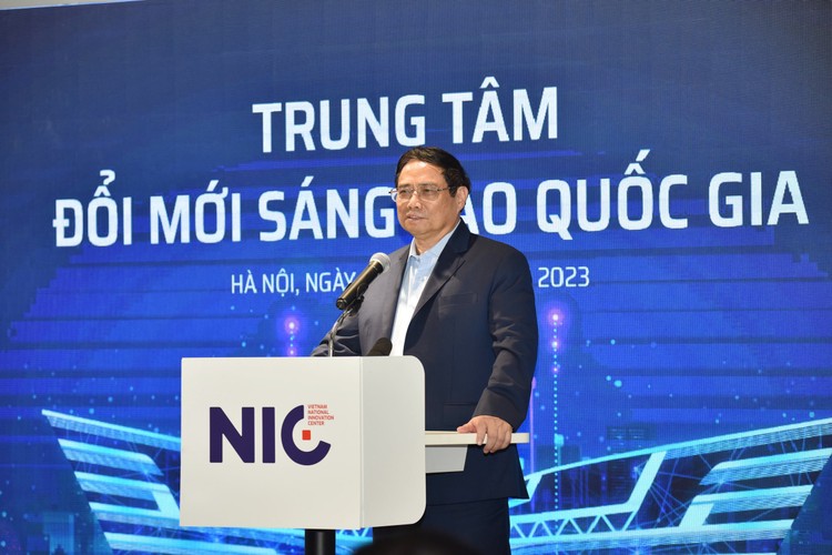 Thủ tướng Phạm Minh Chính chỉ đạo một số nội dung quan trọng thúc đẩy sự phát triển của Trung tâm Đổi mới sáng tạo quốc gia. Ảnh: Trần Thanh Hà
