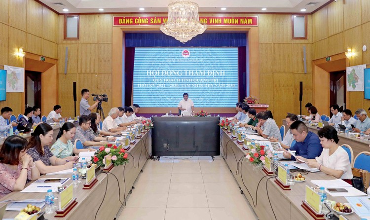 Bộ trưởng Bộ Kế hoạch và Đầu tư Nguyễn Chí Dũng chủ trì phiên họp thẩm định Quy hoạch tỉnh Quảng Trị thời kỳ 2021 - 2030, tầm nhìn đến năm 2050
