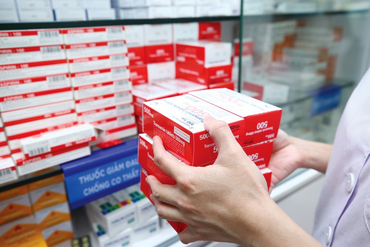 Ngày 26/9/2023, Bệnh viện Đa khoa tỉnh Bình Định sẽ đấu thầu qua mạng 3 gói thầu có 1.244 mặt hàng thuốc với tổng dự toán hơn 1.105 tỷ đồng. Ảnh: Nhã Chi