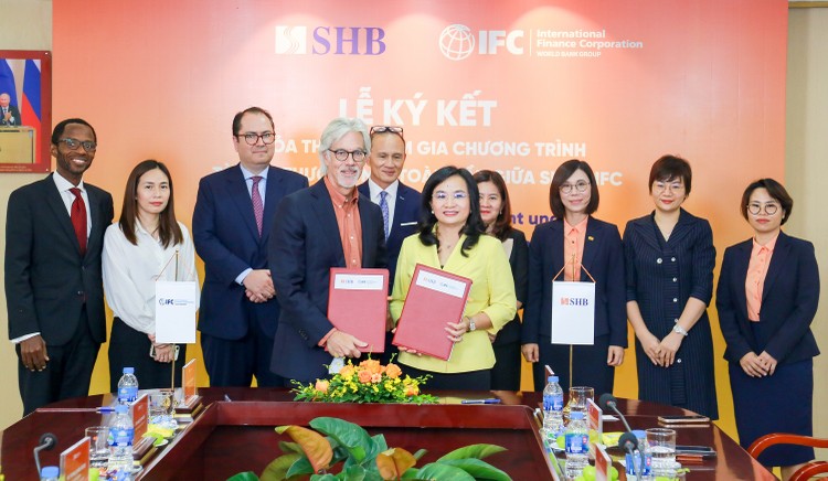 Lễ ký kết thỏa thuận tham gia Chương trình Tài trợ thương mại toàn cầu giữa SHB và IFC