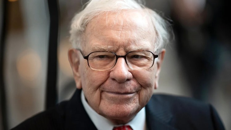 Tập đoàn Berkshire Hathaway của tỷ phú Warren Buffett đang nắm giữ 157 tỷ USD tiền mặt. Ảnh: Internet