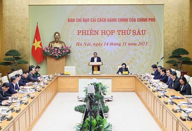 Thủ tướng Phạm Minh Chính chủ trì Phiên họp thứ sáu của Ban Chỉ đạo cải cách hành chính của Chính phủ. Ảnh: Nhật Bắc