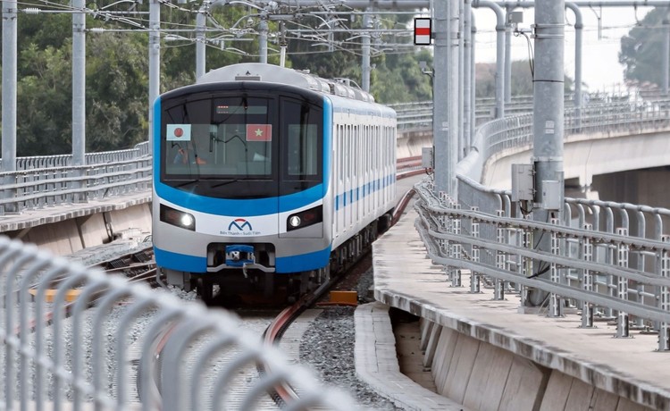 Dự án tuyến Metro số 1 (Bến Thành - Suối Tiên, TP.HCM) có chiều dài khoảng 19,7 km, tổng mức đầu tư 43,757 tỷ đồng. Ảnh: TL st