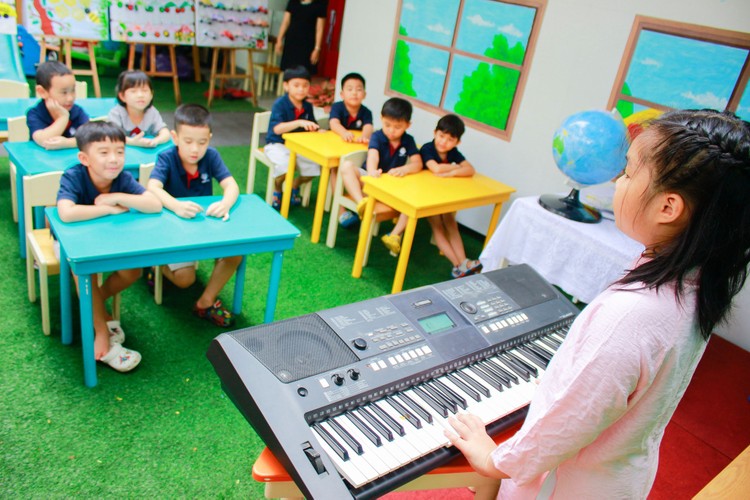 Gói thầu số 4 thuộc Dự án Mua sắm tăng cường trang thiết bị giáo dục đối với các trường mầm non công lập trên địa bàn huyện Mê Linh (Hà Nội) có giá 13,994 tỷ đồng. Ảnh minh họa: Phạm Huế