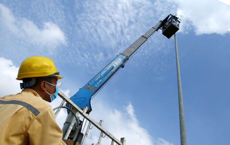 Hai gói thầu xây lắp hệ thống chiếu sáng tại huyện Long Thành (tỉnh Đồng Nai) có tổng giá trị hơn 16 tỷ đồng. Ảnh minh họa: Tiên Giang