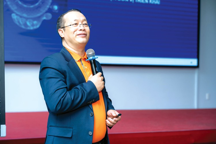 Ông Lê Vi Hiển, Chủ tịch kiêm Tổng Giám đốc GONSA chia sẻ tại sự kiện GONSA DX Day
