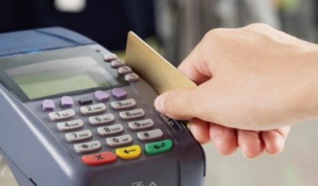 NHNN yêu cầu thực hiện kiểm tra tại chỗ các đơn vị chấp nhận thanh toán có dấu hiệu thanh toán khống thẻ tín dụng và tiến hành xử lý vi phạm. Ảnh: Internet  
