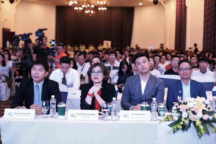 Hơn 500 lãnh đạo trẻ Việt Nam tham gia Diễn đàn Lãnh đạo trẻ Việt Nam – Vietnam Young Leaders Forum với chủ đề "Startup 2019: What’s next," 