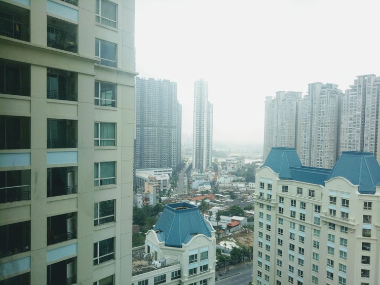 Việt Nam đã và đang chủ động cải thiện tính minh bạch của thị trường bất động sản. Ảnh: Ngô Ngãi