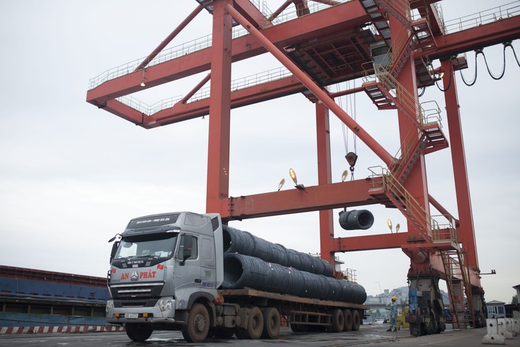 Hòa Phát xuất khẩu 240.000 tấn thép năm 2018