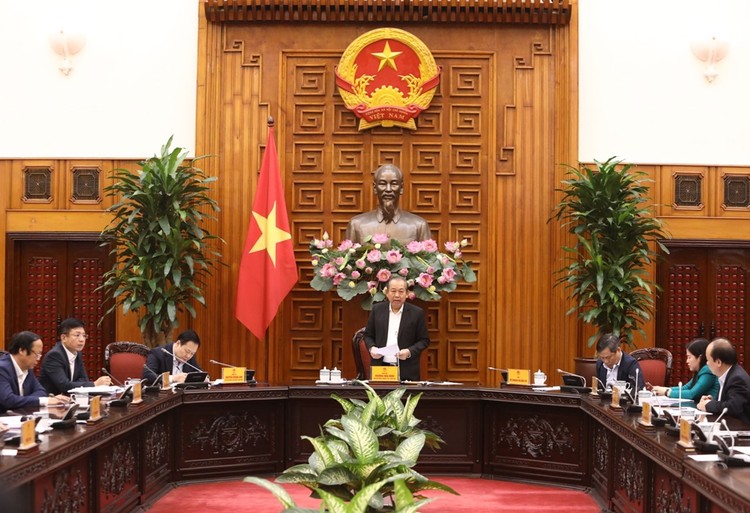 Ủy viên Bộ Chính trị, Phó Thủ tướng Thường trực Chính phủ Trương Hoà Bình chủ trì cuộc họp ngày 19/3 (ảnh: CMSC)