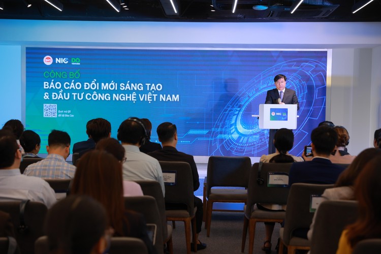 Thứ trưởng Bộ Kế hoạch và Đầu tư Trần Duy Đông phát biểu tại sự kiện Công bố Báo cáo đổi mới sáng tạo và đầu tư công nghệ Việt Nam
